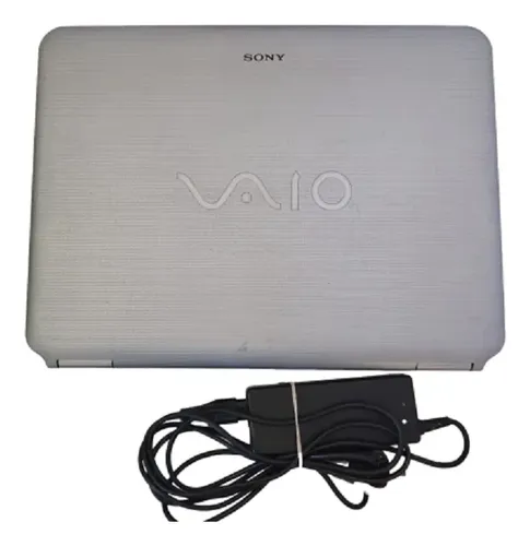 Notebook Sony Vaio PCG-7142P 120 GB SSD 3 GB RAM Sin Batería