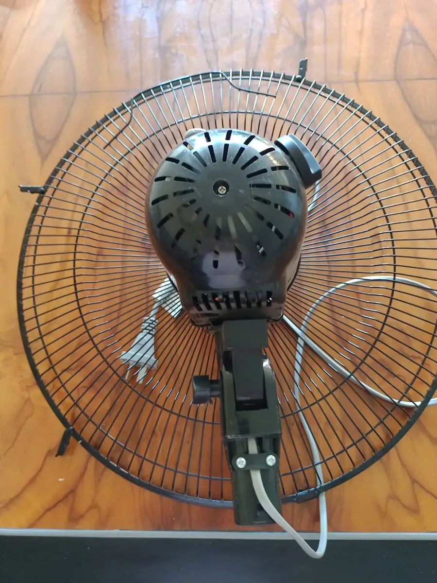Motor  Ventilador Axel 16 Pulgadas + Rejillas Usado Sin Uso — foto 2