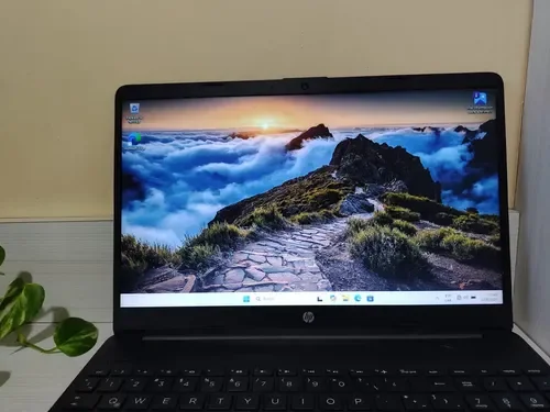Notebook Hp 15-dw1080la 4Gb RAM Disco 240Gb Ssd — foto 3